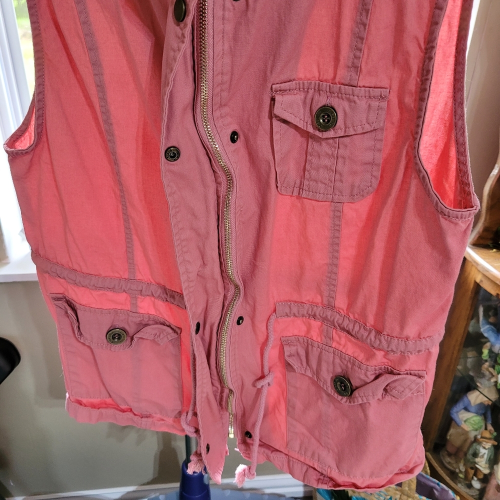 C'ESTTOI, Size M, Pink Vest. Women's - Picture 5 of 13